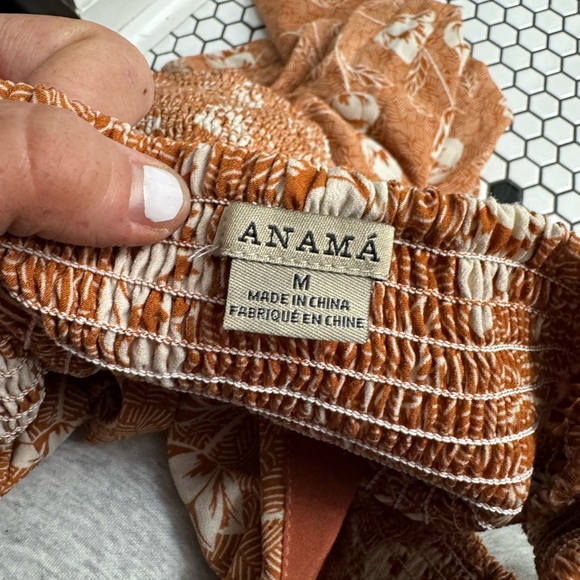 Anama jumpsuit size medium - Picture 3 of 3